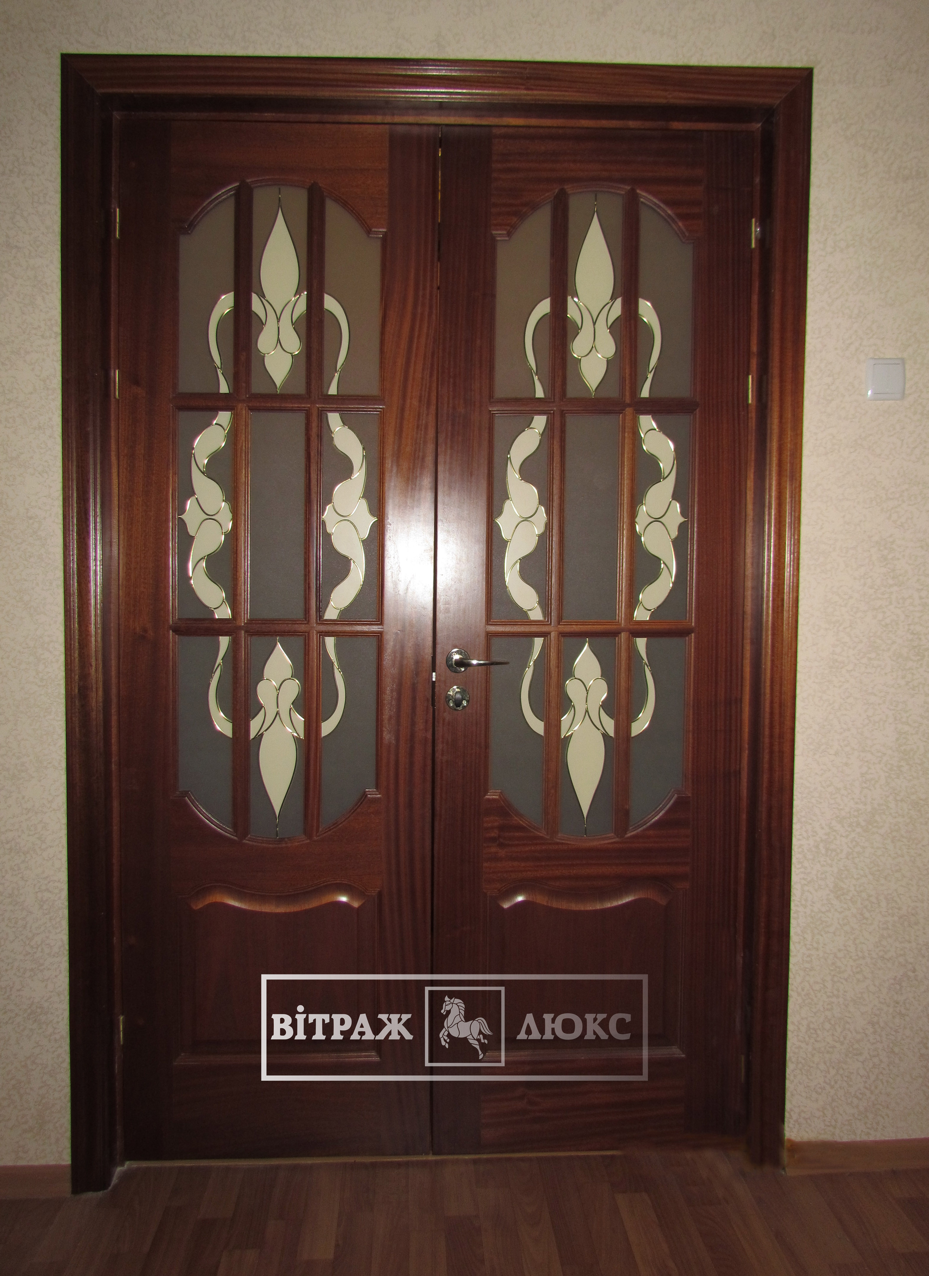 Витраж в двери 31